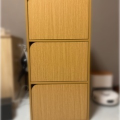 扉付きカラーボックス3段（ニトリ）の画像