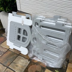 ベビーサークル　グレー✖️ホワイト　赤ちゃんゲートの画像