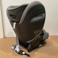 ②【前橋市直接受け渡し】サイベックス　パラスG i-size isofix固定　ジュニアシート　チャイルドシート　インパクトシールド　エールべべの画像