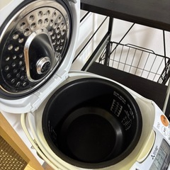 炊飯器の画像