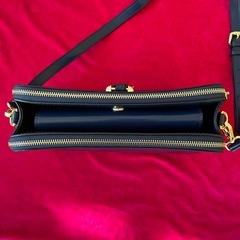Azame アゼーム　ショルダーバッグ 本革　レディース　ネイビーの新品・未使用品の画像