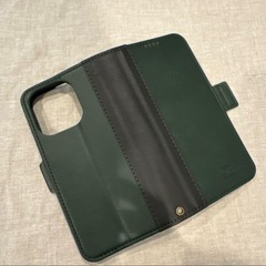 ダークグリーン 手帳型iPhoneケースの画像