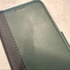 ダークグリーン 手帳型iPhoneケースの画像