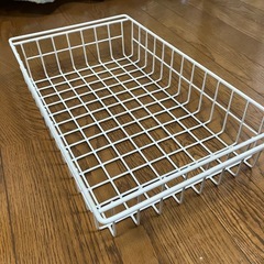ステンレス製のカゴ かご 収納 整理 使途自由の画像