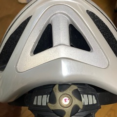 自転車用ヘルメット2個の画像