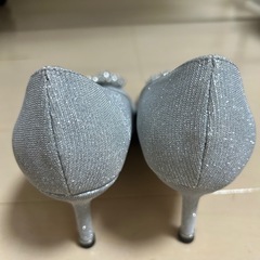 美品　マノロブラニク　ビジューパンプス　　結婚式　36 23.5-24㎝くらいの画像