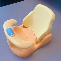 アップリカ　バスチェア　腰座り頃からの画像