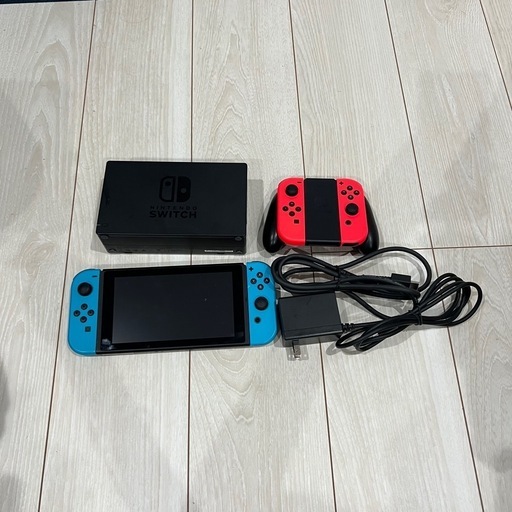 Nintendo Switch 本体\Joy-Con赤青その他付属品