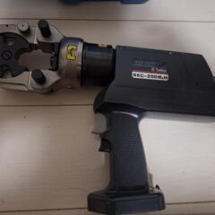 IZUMI イズミ 泉精器 充電油圧式多機能工具 REC-200Mの画像