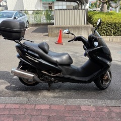 YAMAHAマジェスティ125 カウル、フェンダー8点セットの画像