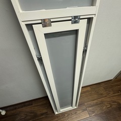 イケア IKEA FLAKNAN フラークナン スタンドミラー 幅30×高さ150cm 全身鏡 姿見 壁掛け ホワイト 白 受け渡し可能期間:8/21-25の画像