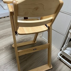 ハイチェアの画像