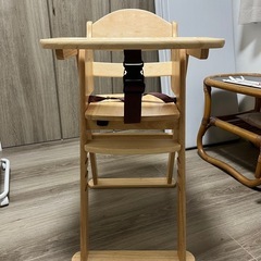 ハイチェアの画像