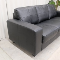 KH-23【新入荷　リサイクル品】IKEA スコガビー　本革3シーターソファ　黒の画像