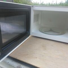 電子レンジ：家庭用：ELSONIC：５０Hz専用：色ホワイト：関東以北で使用：の画像