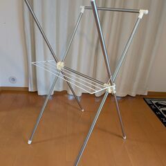 折りたたみ式 室内物干し 差し上げます。の画像