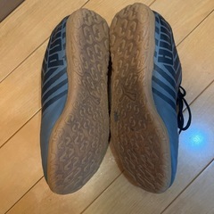 フットサルシューズ　22cm
の画像