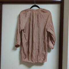 新品　ブラウスの画像