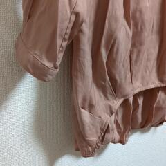新品　ブラウスの画像