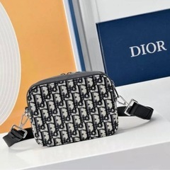 DIOR ショルダーバッグの画像