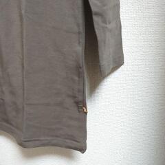 新品　カットソーの画像