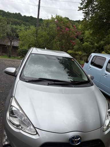 トヨタ　アクア　無事故車検長い 