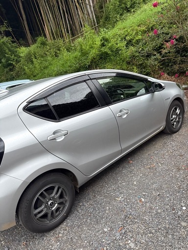 トヨタ　アクア　無事故車検長い