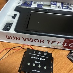 ヘッドレスト、バイザーモニターセットの画像