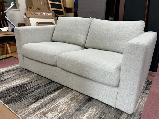 ゆったりサイズの2人掛けソファー