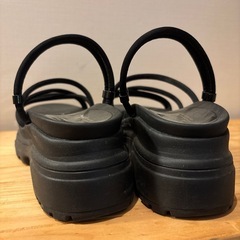 144 NUOVO 厚底サンダル　サイズM　数回使用の画像