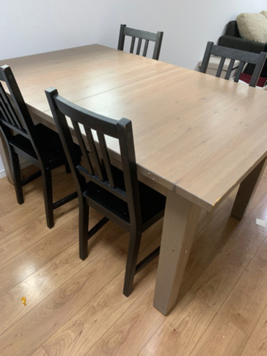 IKEA 伸縮式ダイニングテーブル