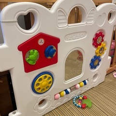 ベビーサークル　グレー✖️ホワイト　赤ちゃんゲートの画像