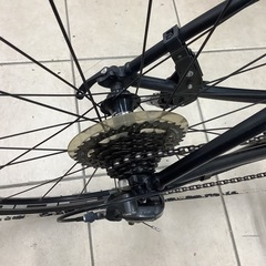 GIANT   ESCAPE  ジャイアントエスケープ　クロスバイク 　自転車　24段変速　30インチの画像