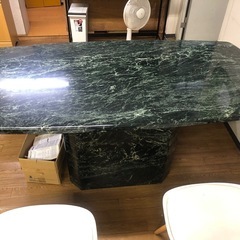 テーブルの画像