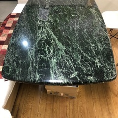 テーブルの画像