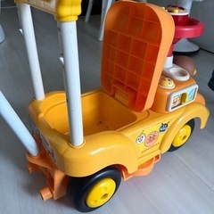 あんぱんマンカーの画像