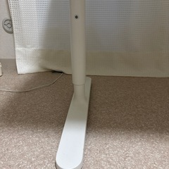 IKEA ベカント　デスク　白の画像