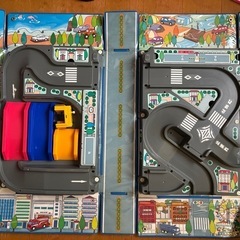 引取先決定済　トミカおでかけ立体マップの画像