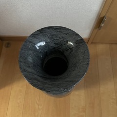 大理石　壺の画像