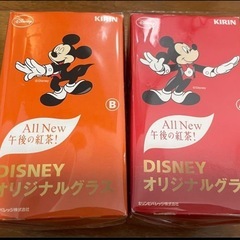 Disneyミッキー脚付きグラスの画像