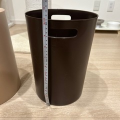 ゴミ箱の画像
