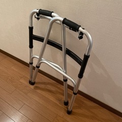 介護用交互/固定歩行器の画像