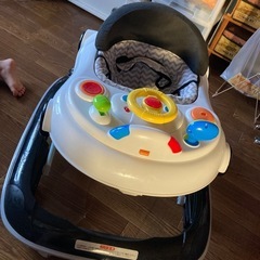 ベビー歩行器の画像
