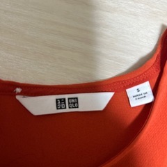 UNIQLO オレンジ・青 セットアップ Sの画像