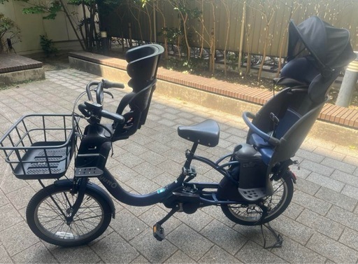 電動アシスト自転車子供乗せ (なんじゃもんじゃ) 市役所前の電動