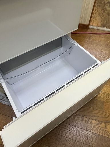 人気の3ドア!! 激安冷蔵庫!! AQUA 2018年 272L AQR-27G(W)