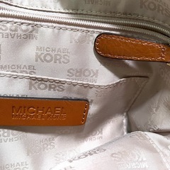 MICHAEL KORS ベージュ トートバッグ ショルダーの画像