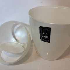 Umbra ( アンブラ ) スウーンカン 5L ゴミ箱 丸型 蓋付き ふた付きの画像