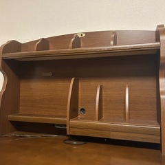 【しっかりブランド製品】学習机一式　イス・キャビネット・上棚付の画像