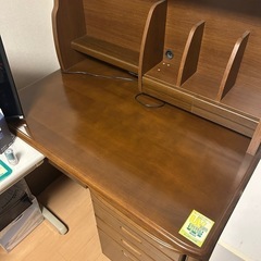 【しっかりブランド製品】学習机一式　イス・キャビネット・上棚付の画像